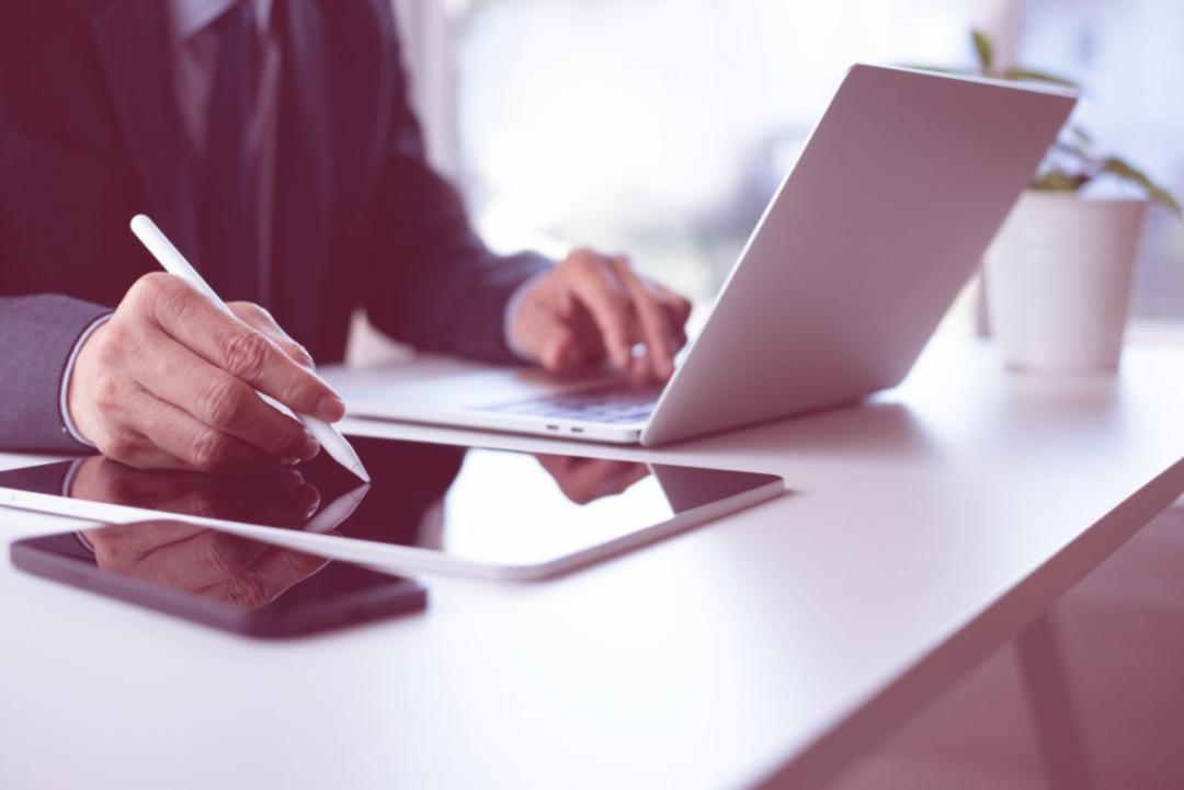 Focused professional communication training session